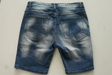 Load image into Gallery viewer, &quot;Zero Losses&quot; Jean Shorts
